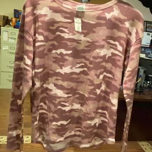 PINK THERMAL SHIRT AVAILABLE IN SIZES XS-L. NWT.